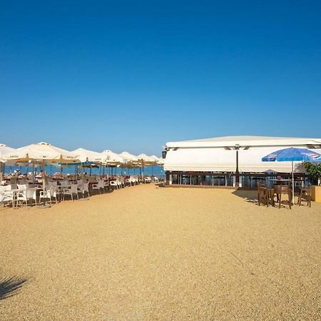 Maestro Apartment San Juan De Los Terreros Bagian luar foto