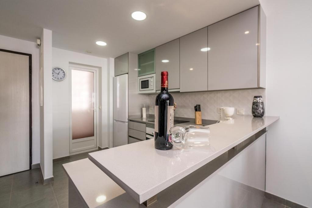 Maestro Apartment San Juan De Los Terreros Bagian luar foto