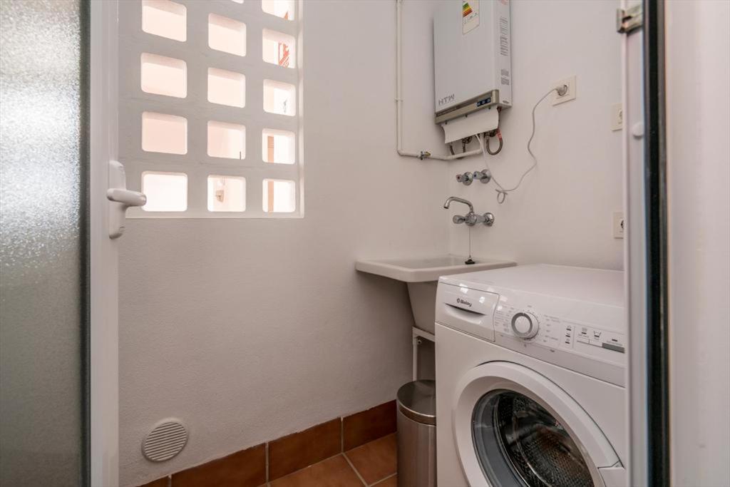 Maestro Apartment San Juan De Los Terreros Bagian luar foto